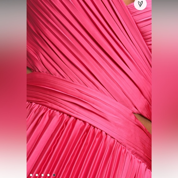 NWT Lulu’s Got the Glam Pink Pleated Cutout Maxi Dress - Picture 4 of 7